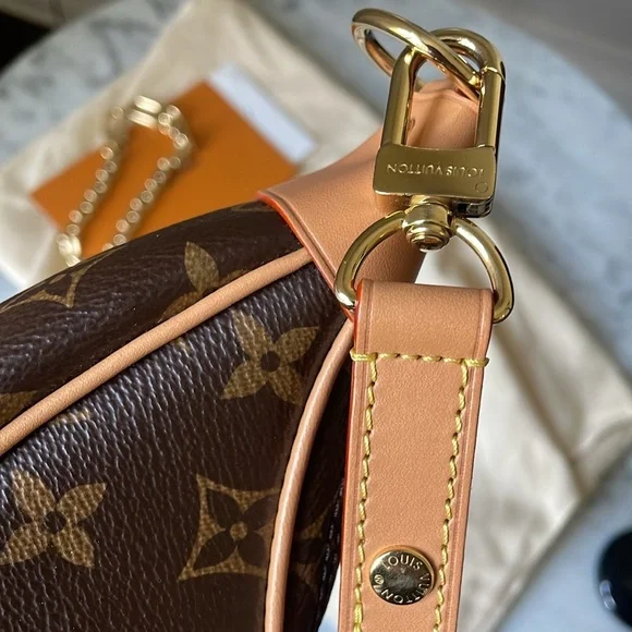 Louis Vuitton Loop bag - Picture 11 of 12